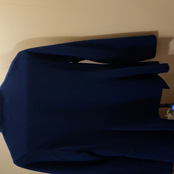 Blazer - Picture 4 of 4